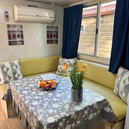 キャンプ場 477 Colibri *